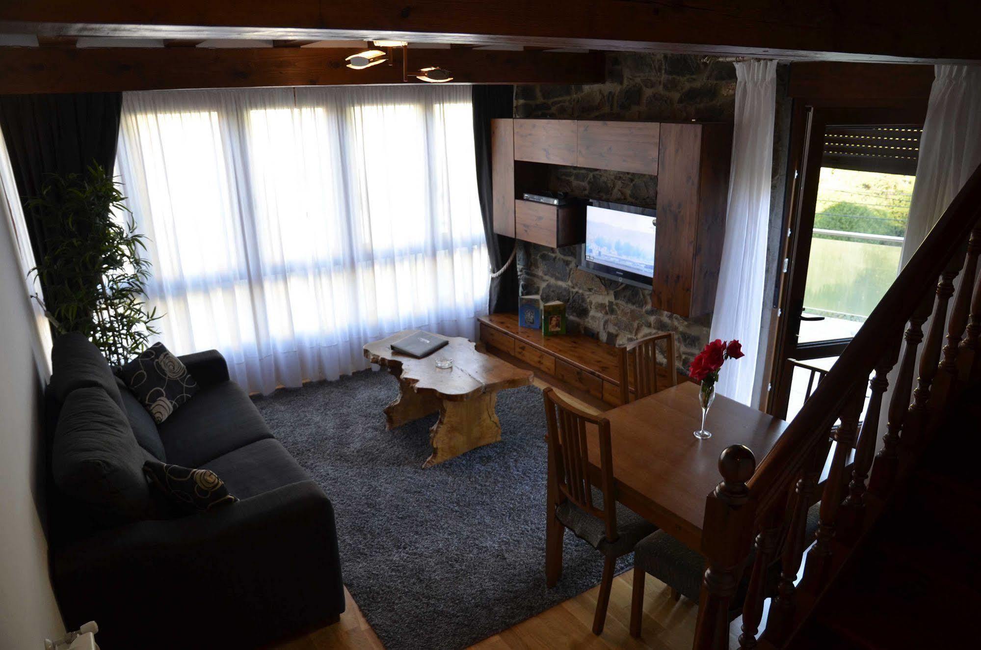 Apartamentos Spa Cantabria Infinita Сильориго-де-Льебана Экстерьер фото