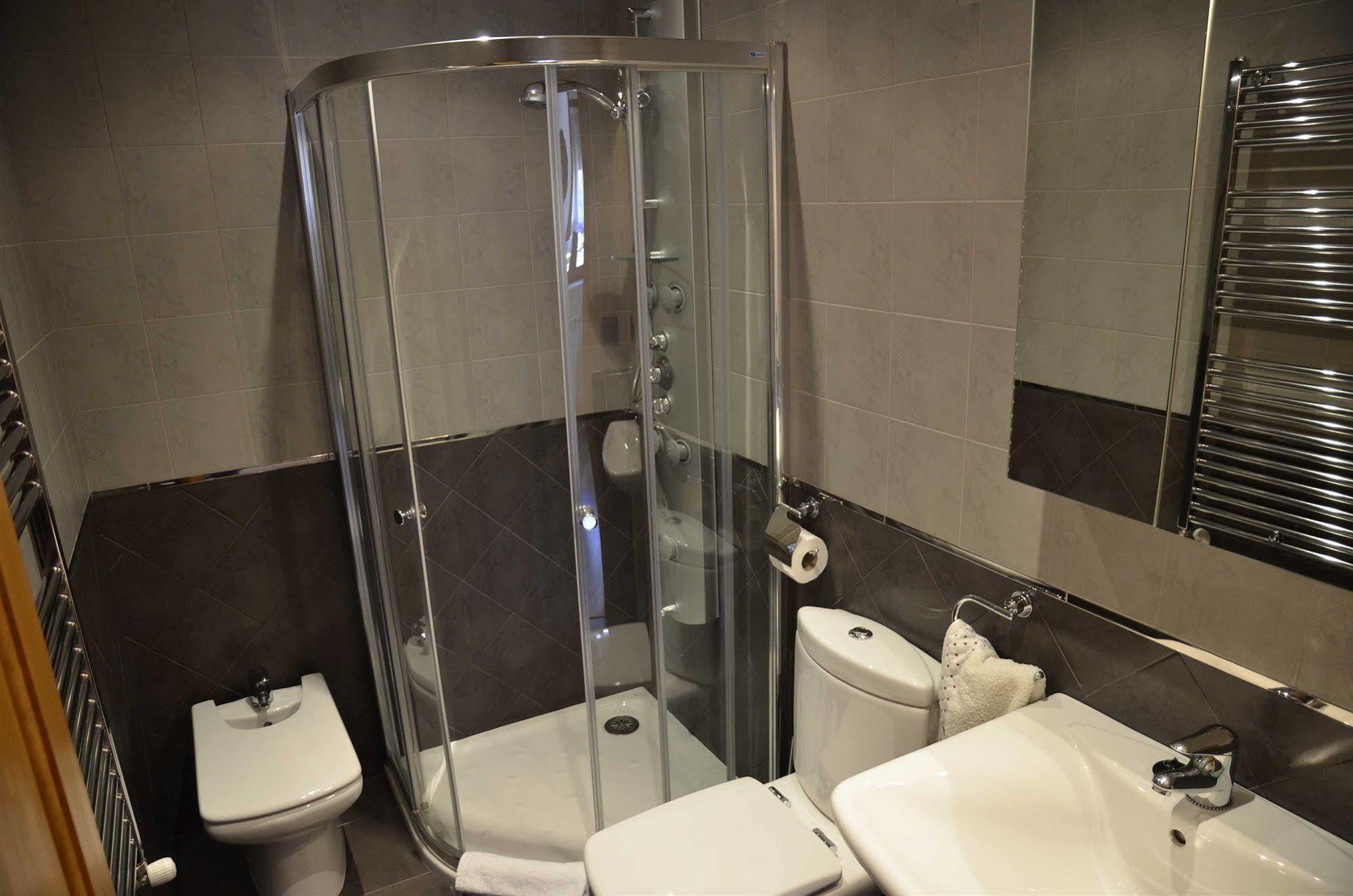 Apartamentos Spa Cantabria Infinita Сильориго-де-Льебана Экстерьер фото